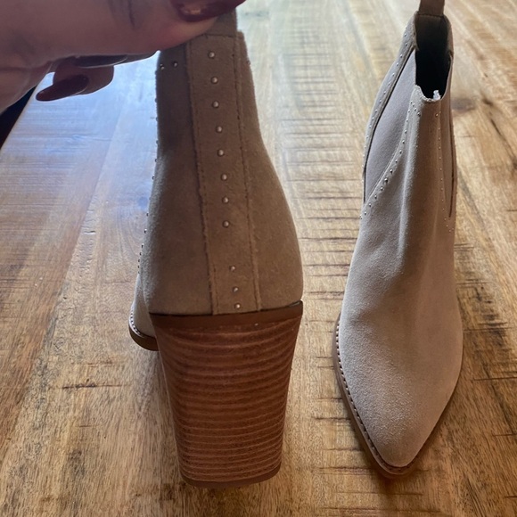 Marc Fisher heeled block heel Chelsea ankle boots NEW NO BOX 9.5 9 1/2 - Picture 6 of 7